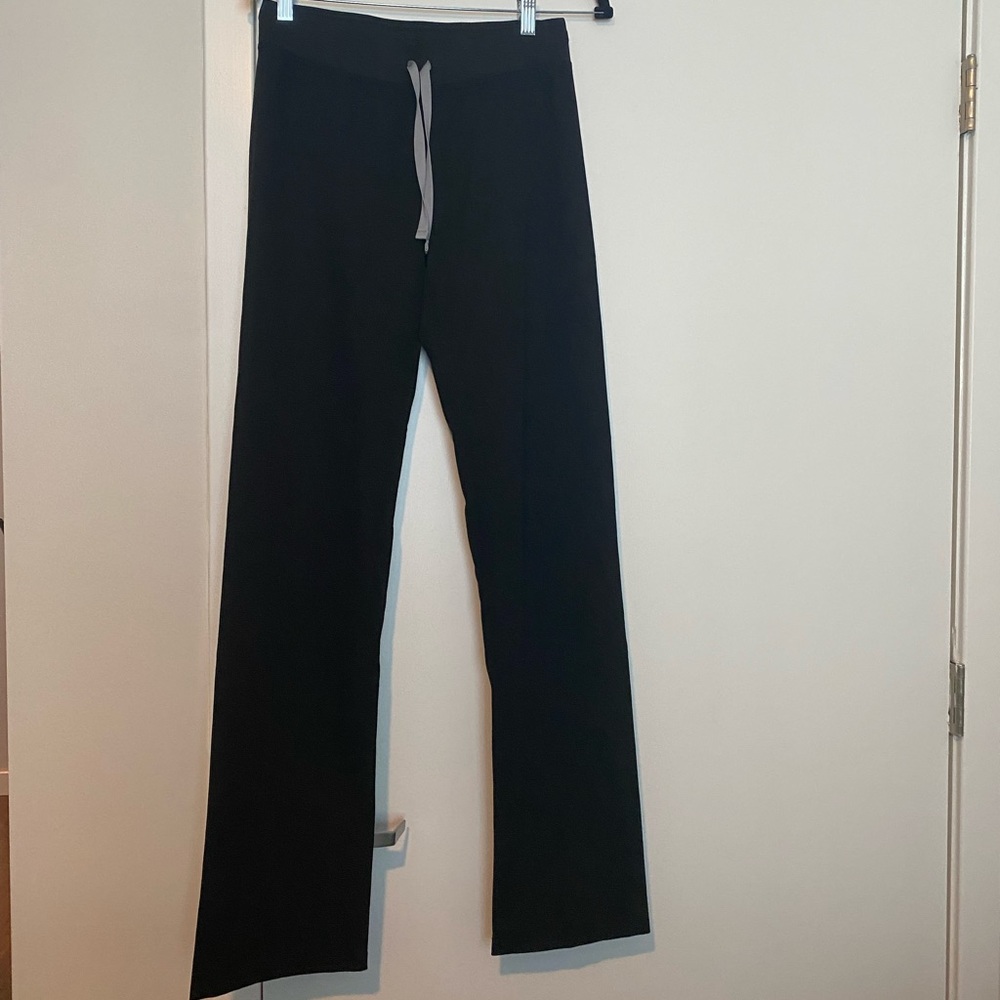 COPY - Figs Black Scrubs Livingston - XXS Tall